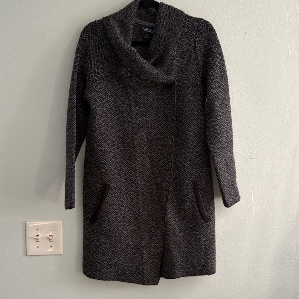 Jones and Co Dark Gray Cowl Neck wool Sweater M
